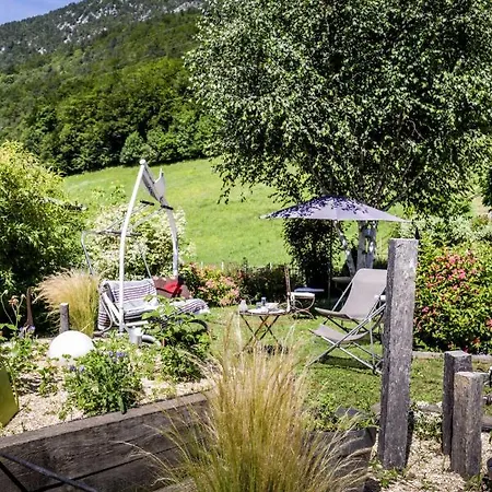 Appartement Lapreski 4 Etoiles, Ambiance Chalet, Annecy, La Clusaz Thones Exterior photo