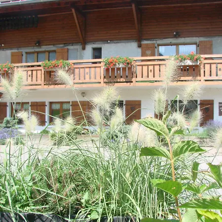 Appartement Lapreski 4 Etoiles, Ambiance Chalet, Annecy, La Clusaz Thones Exterior photo